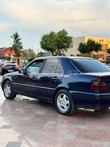Mercedes C 250-4