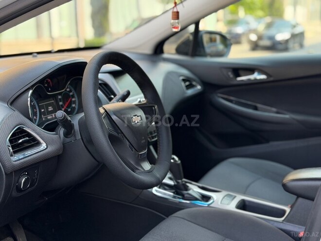 Chevrolet Cruze-7