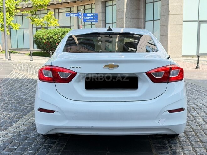 Chevrolet Cruze-10
