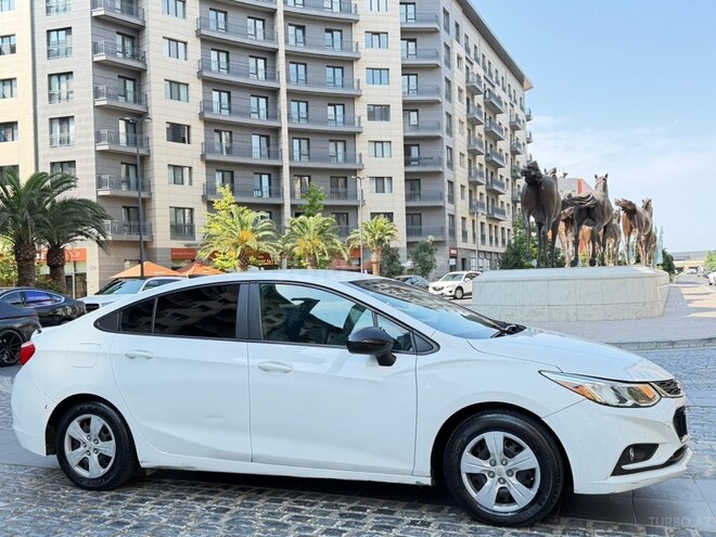 Chevrolet Cruze-14