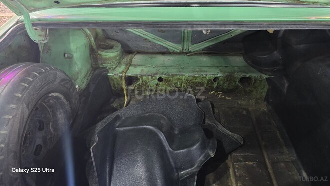 LADA (VAZ) 2106-7