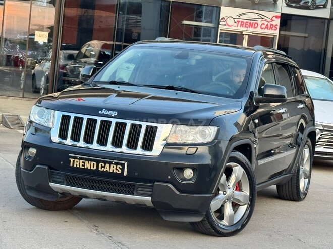 Jeep Grand Cherokee-1