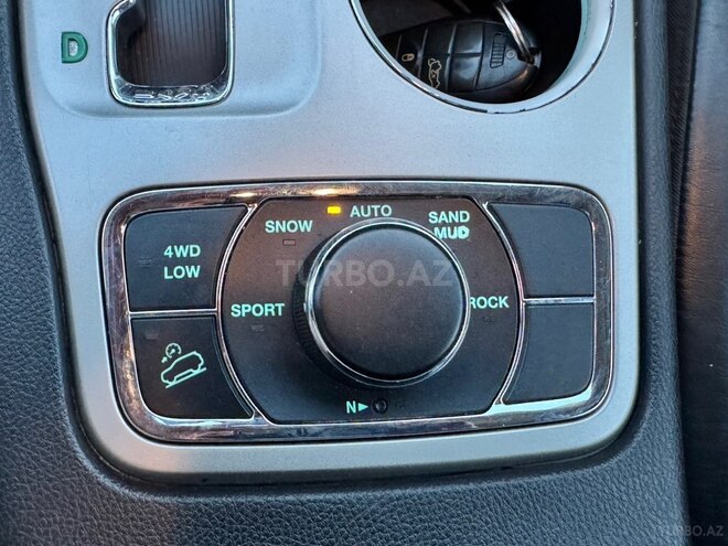 Jeep Grand Cherokee-30