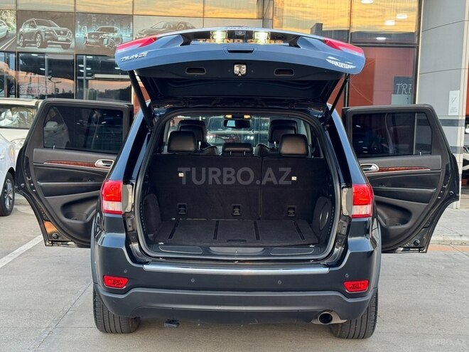 Jeep Grand Cherokee-11