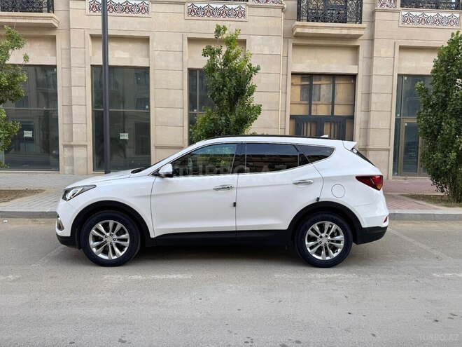 Hyundai Santa Fe-13