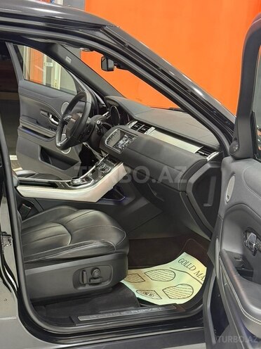 Land Rover RR Evoque-19