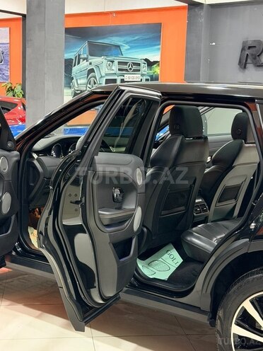 Land Rover RR Evoque-24