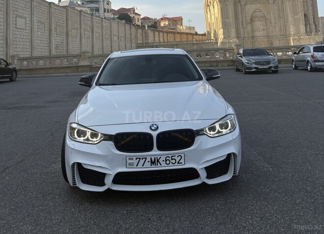 BMW 320-1