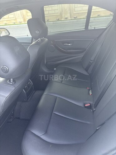BMW 320-7