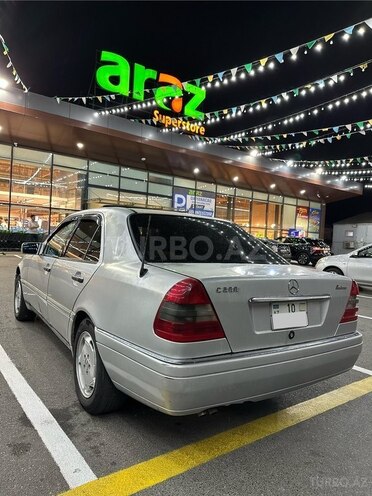 Mercedes C 200-3