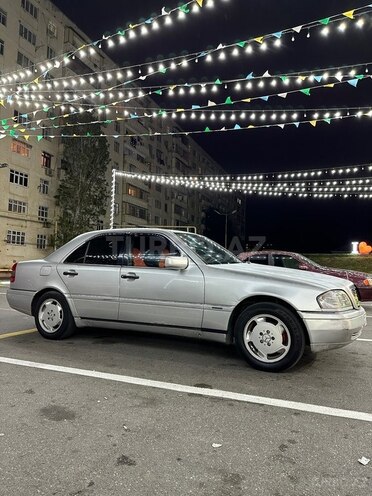 Mercedes C 200-4