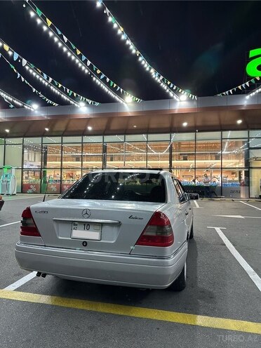 Mercedes C 200-2