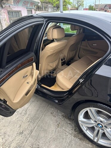 BMW 530-13