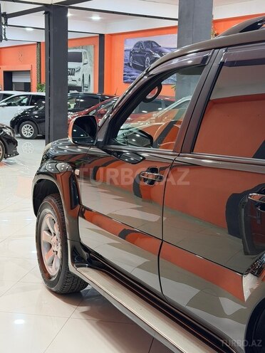 Toyota Land Cruiser Prado-7