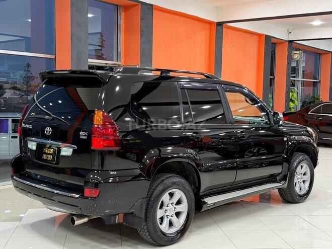 Toyota Land Cruiser Prado-4
