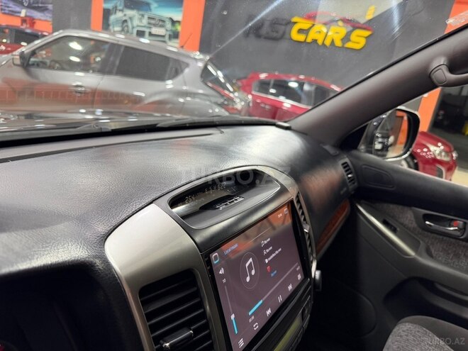 Toyota Land Cruiser Prado-26