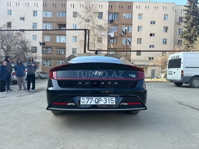 Hyundai Sonata-4
