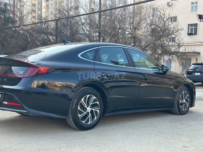 Hyundai Sonata-5
