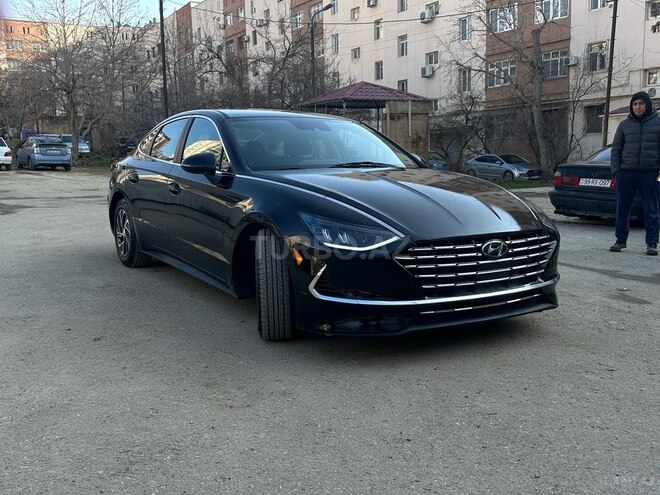 Hyundai Sonata-12