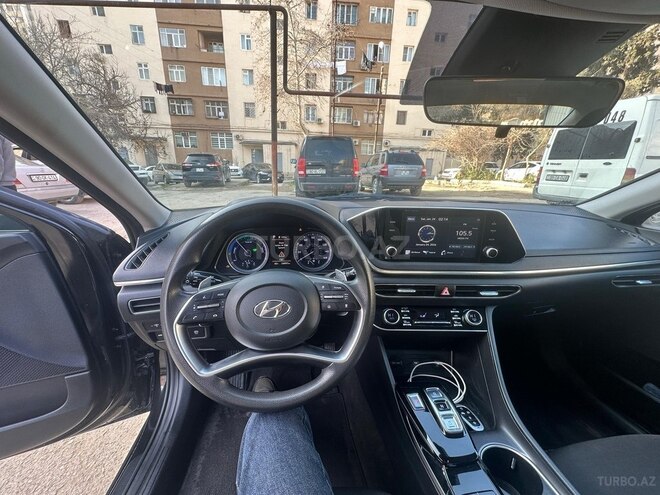 Hyundai Sonata-11