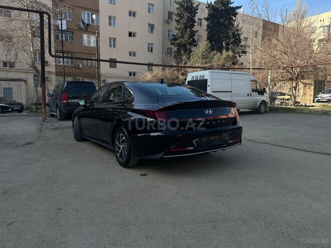 Hyundai Sonata-14