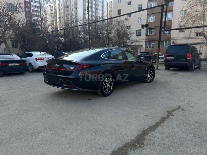 Hyundai Sonata-15