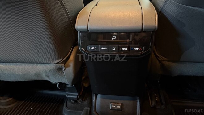 Toyota Highlander-11