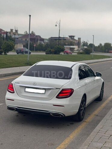 Mercedes E 200-4