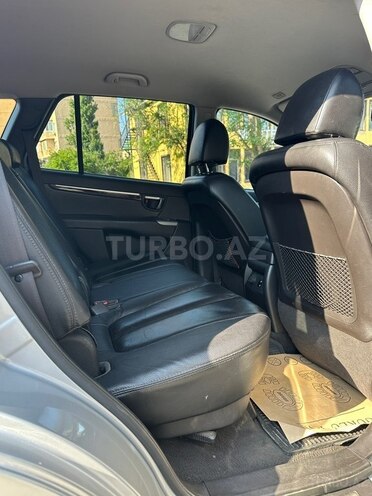 Hyundai Santa Fe-8