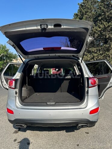 Hyundai Santa Fe-13
