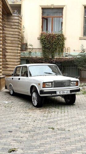 LADA (VAZ) 2107-2