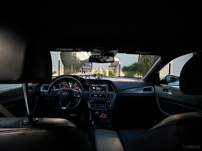 Hyundai Sonata-8