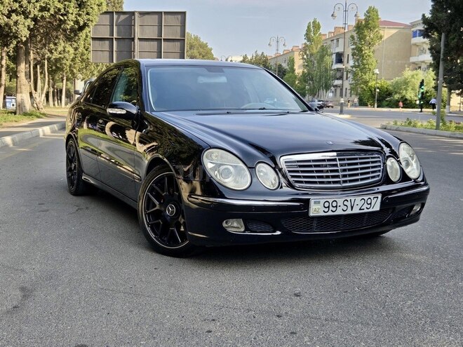 Mercedes E 240-2