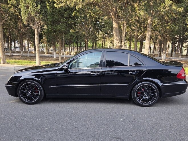 Mercedes E 240-5