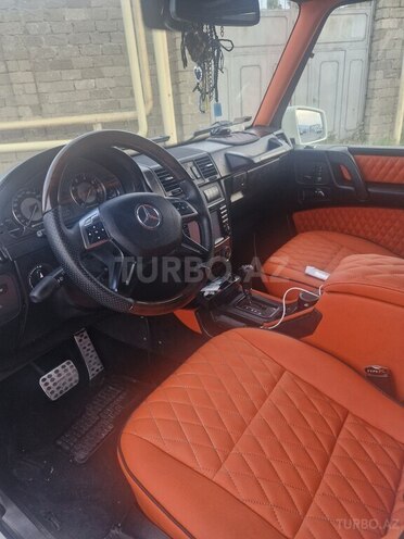 Mercedes G 270-6