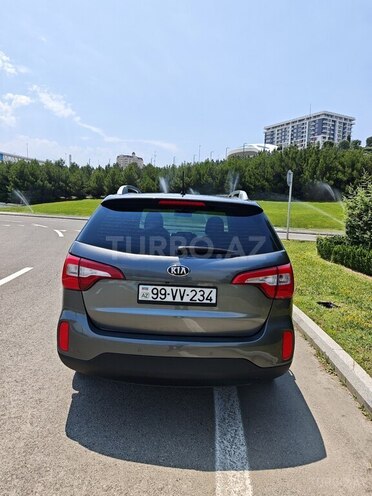 Kia Sorento-5