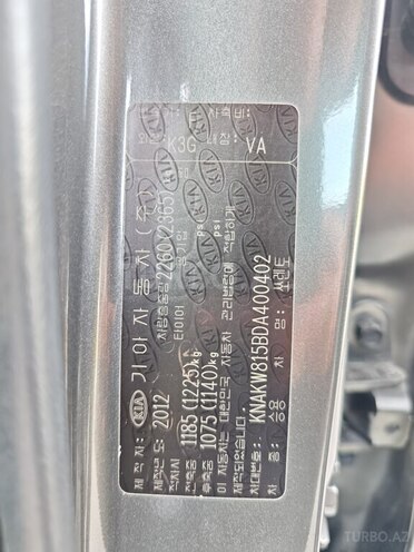 Kia Sorento-13