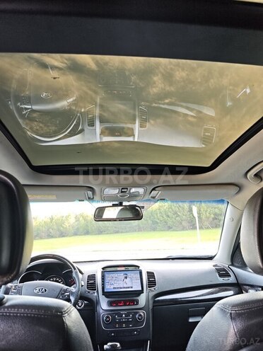 Kia Sorento-8