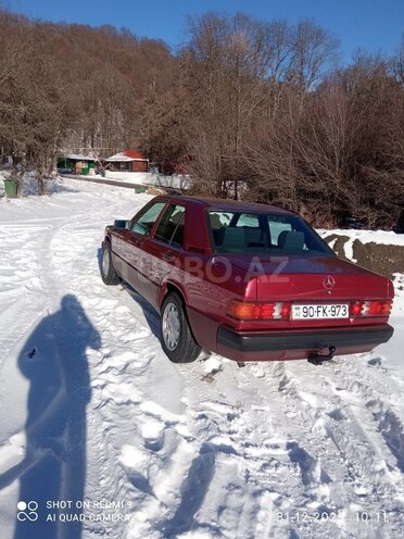 Mercedes 190-4
