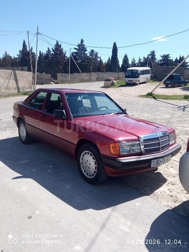 Mercedes 190-1