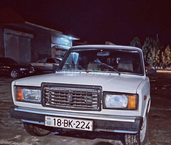 LADA (VAZ) 2107-2