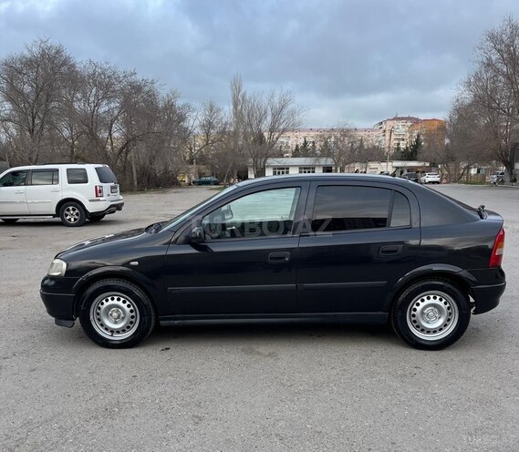 Opel Astra-3