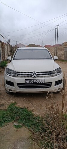Volkswagen Touareg-1