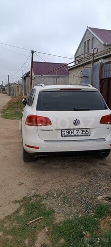 Volkswagen Touareg-2