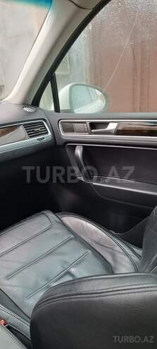 Volkswagen Touareg-11