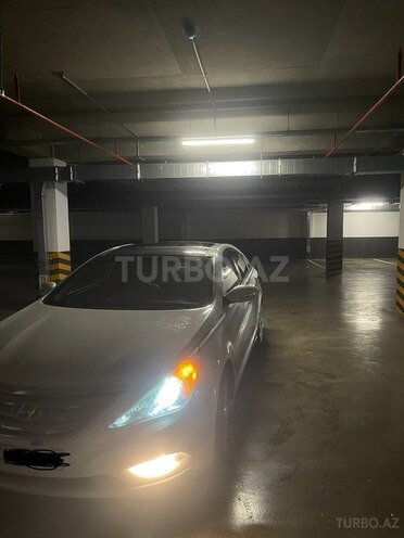 Hyundai Sonata-3