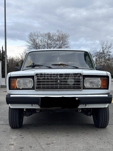 LADA (VAZ) 2107-1