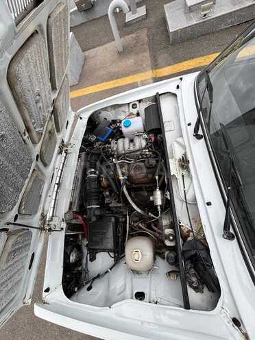 LADA (VAZ) 2107-4