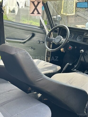 LADA (VAZ) 2107-15