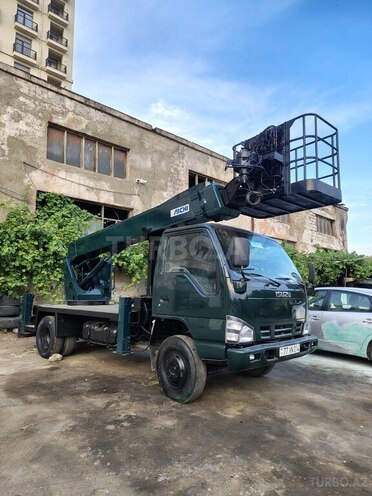Isuzu NPR 66 P-8